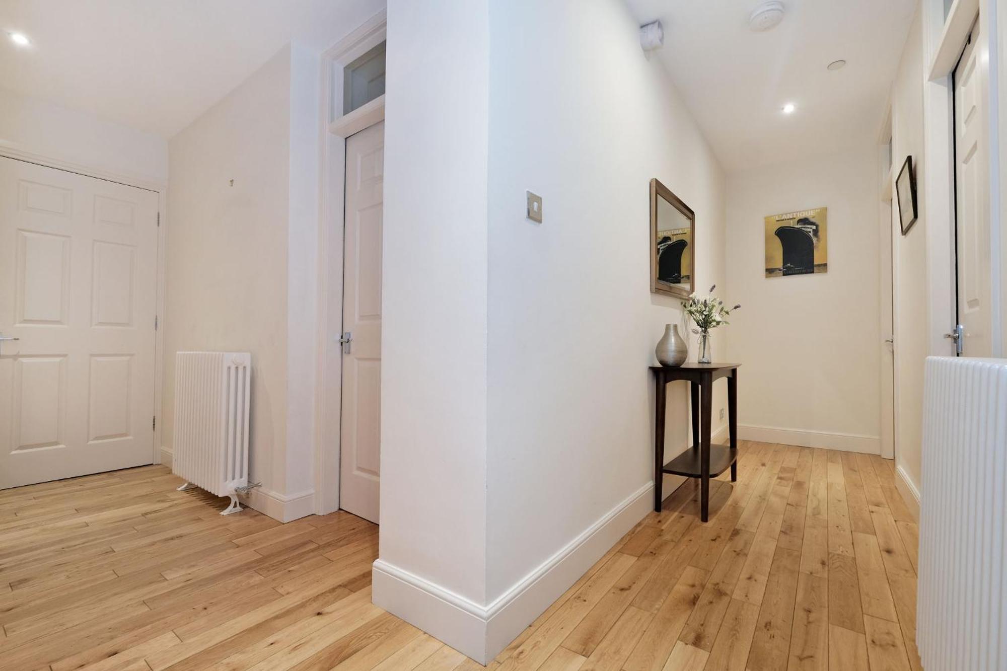 One Of A Kind Historic 3 Bedroom Apartment Aberdeen Bagian luar foto