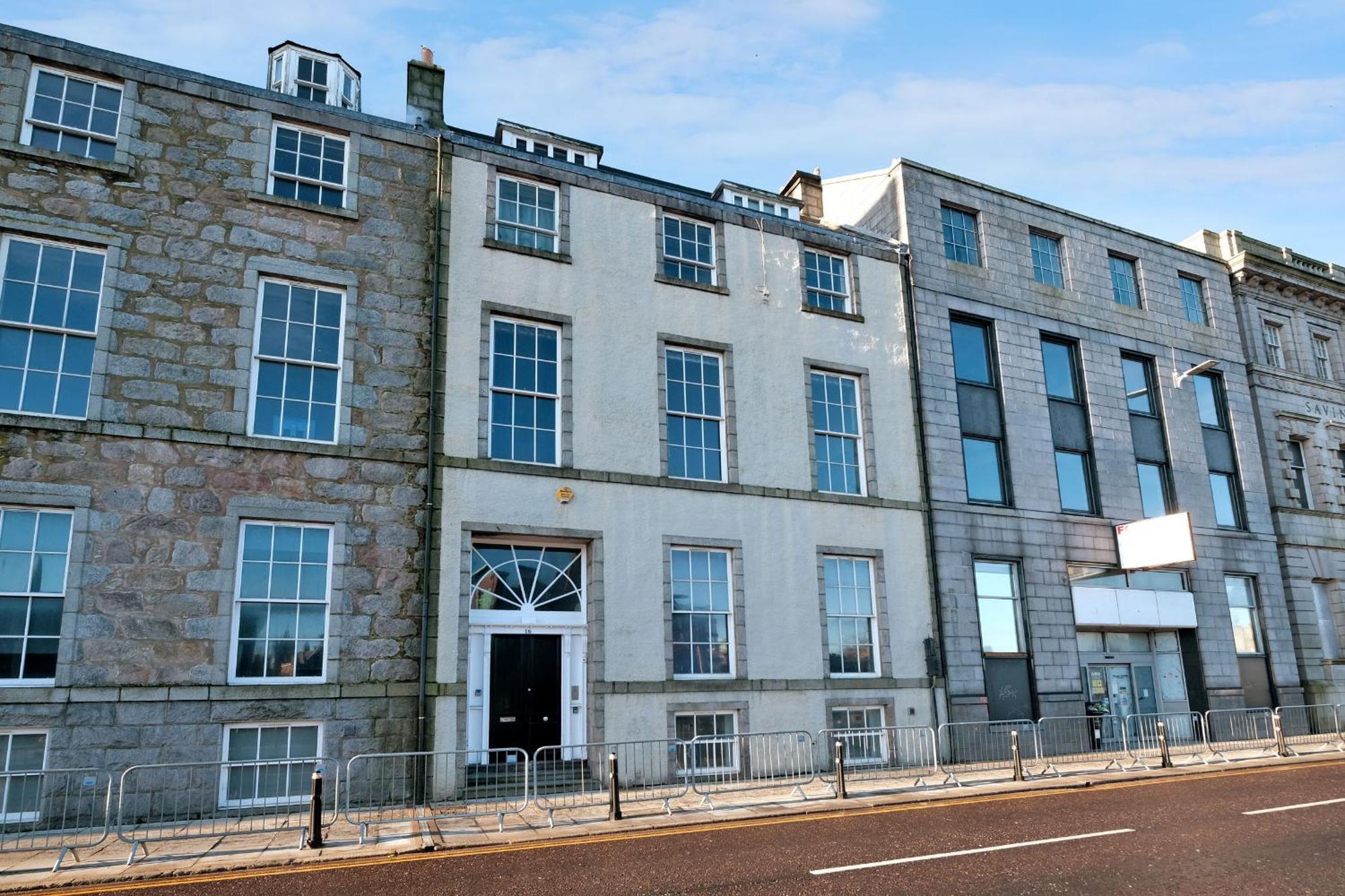 One Of A Kind Historic 3 Bedroom Apartment Aberdeen Bagian luar foto